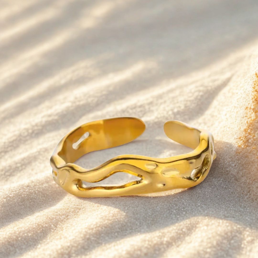 Lucy | Adjustable Sea Organic Band Gold Plated Stainless Steel Ring