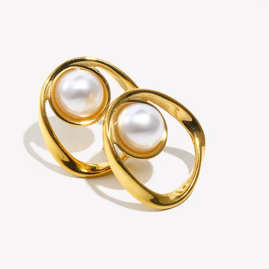 Cove |  Pearl Sculpt Earrings | Waterproof Gold Pearl Earrings