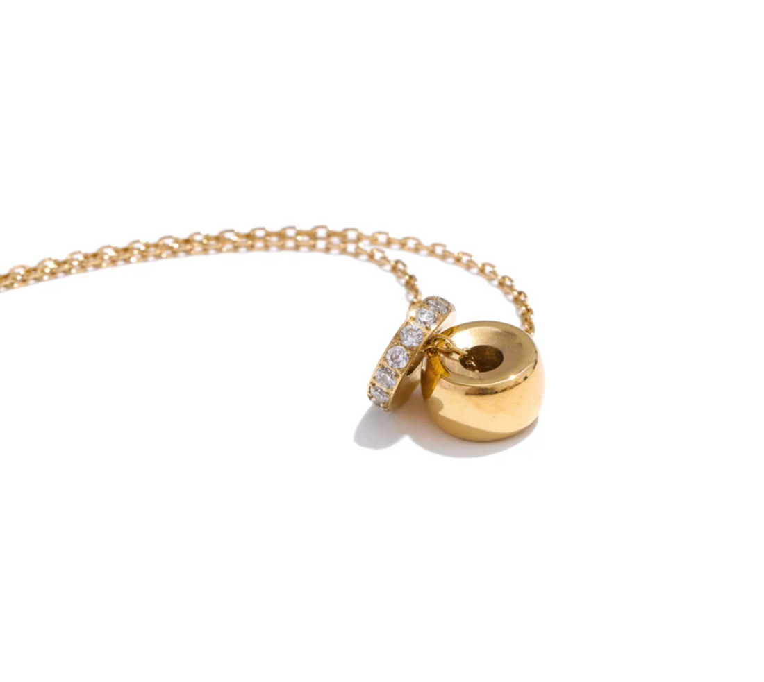Oriana | Lustre Halo Pendant Necklace | Waterproof Gold CZ Necklace