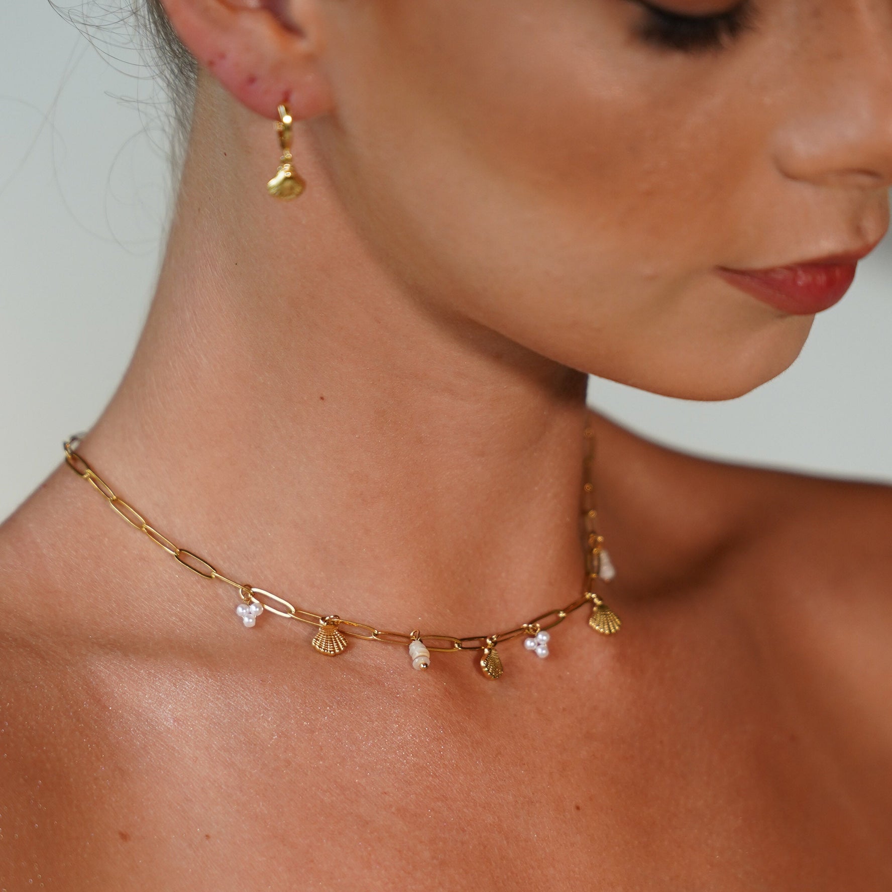 Havana - Gold Shell Charm Necklace