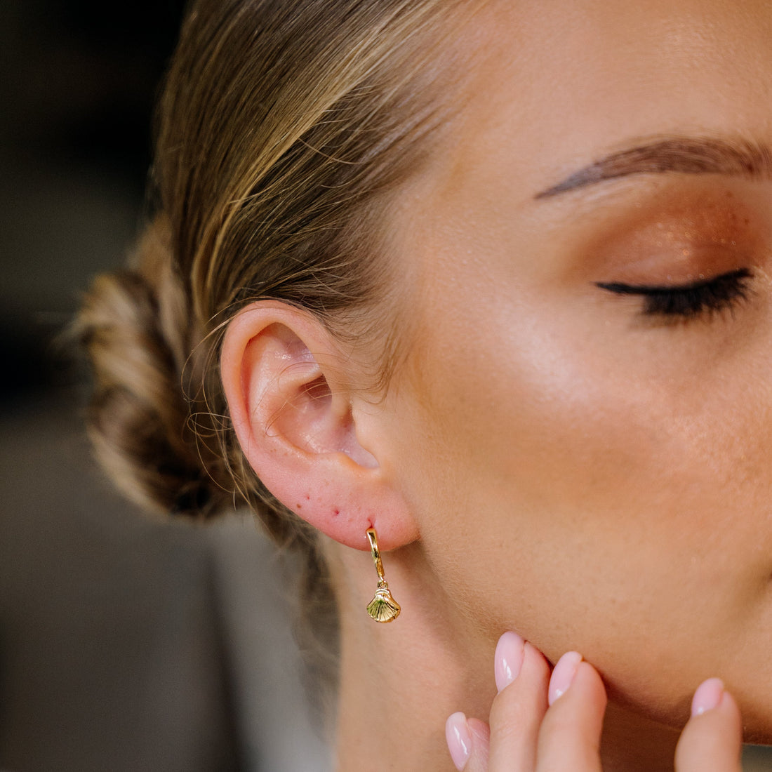 Lanta Huggie Earrings | Waterproof Gold Shell Hoops