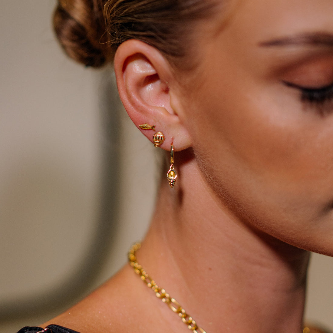 Seychelles Shell Huggie Earrings – 18k Gold-Plated or Stainless Steel